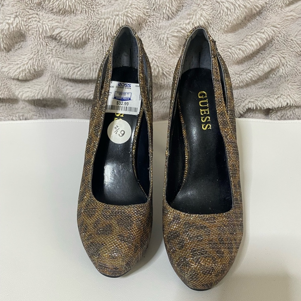 GUESS Heels NWT